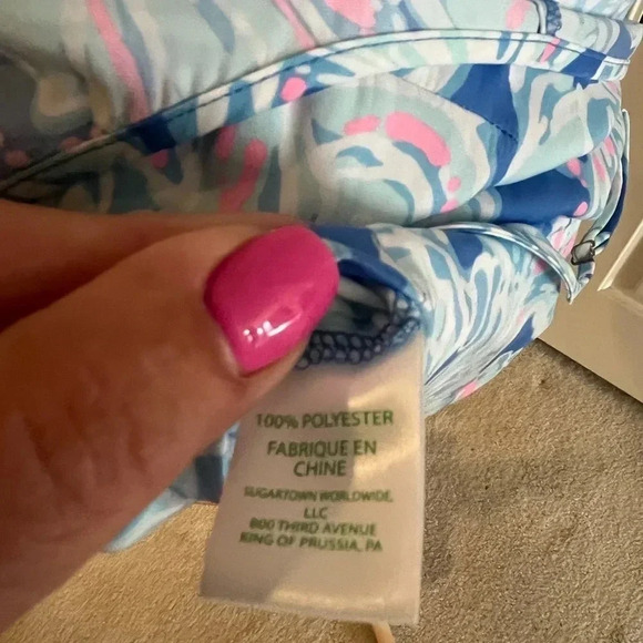 Lilly Pulitzer Deanna Short set Size Small- pink and blue beach(Romper)-Vacation - Picture 7 of 7